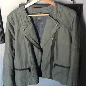 Olive green spring/fall transition GAP jacket